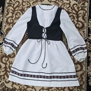 German Dirndl Inspired Minidress Corset Long Sleeves Embroidered Ribbon 1970 70s